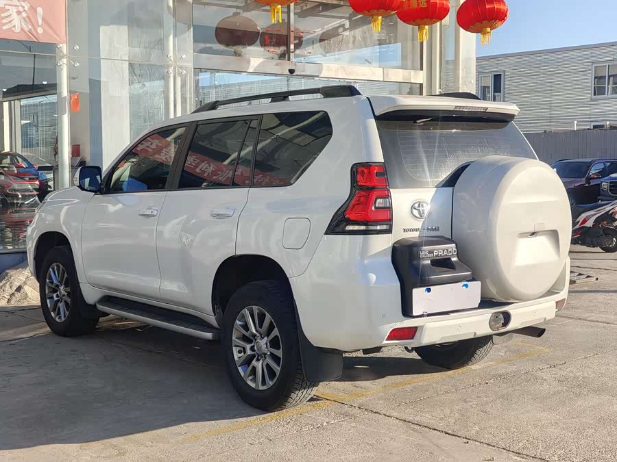 Toyota Land Cruiser Prado 2019 #16 Toyota Land Cruiser Prado 2019 car image #16