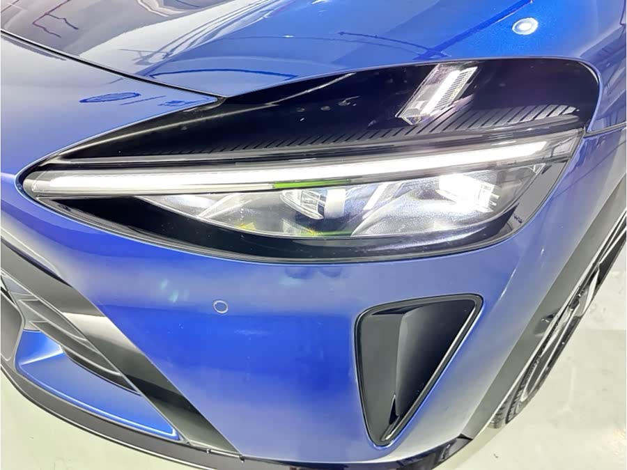 MI YU7 2025 car image #16