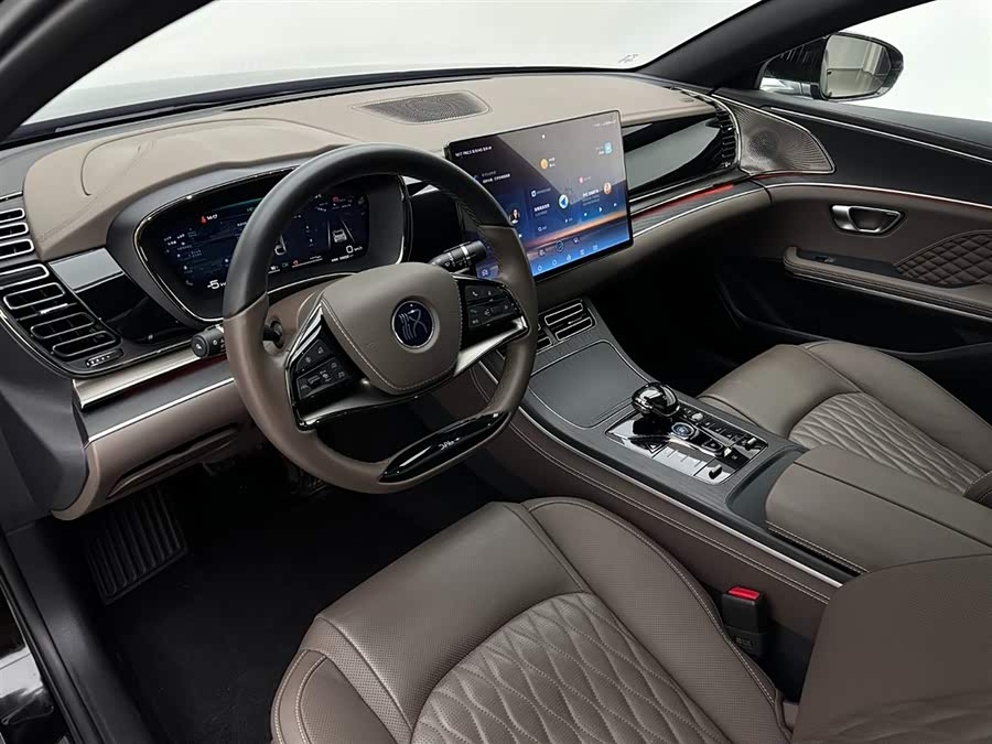 BYD Han 2023 car image #16
