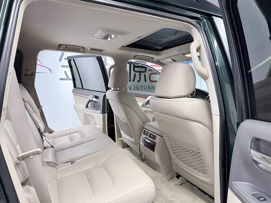 Toyota Land Cruiser 2014 car image #16