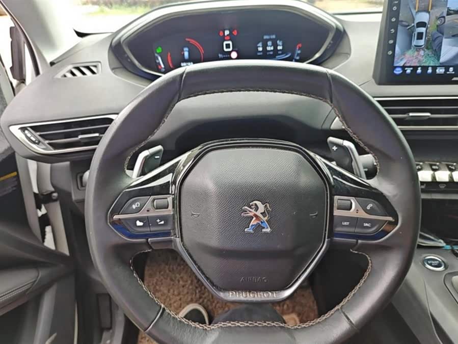 Peugeot 5008 2018 car image #16