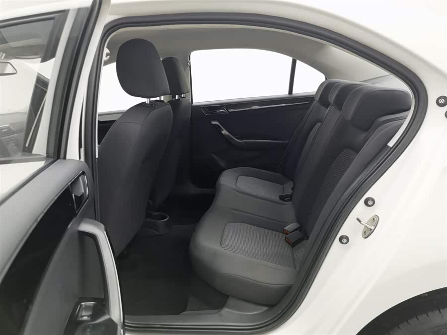 Santana 2022 car image #16