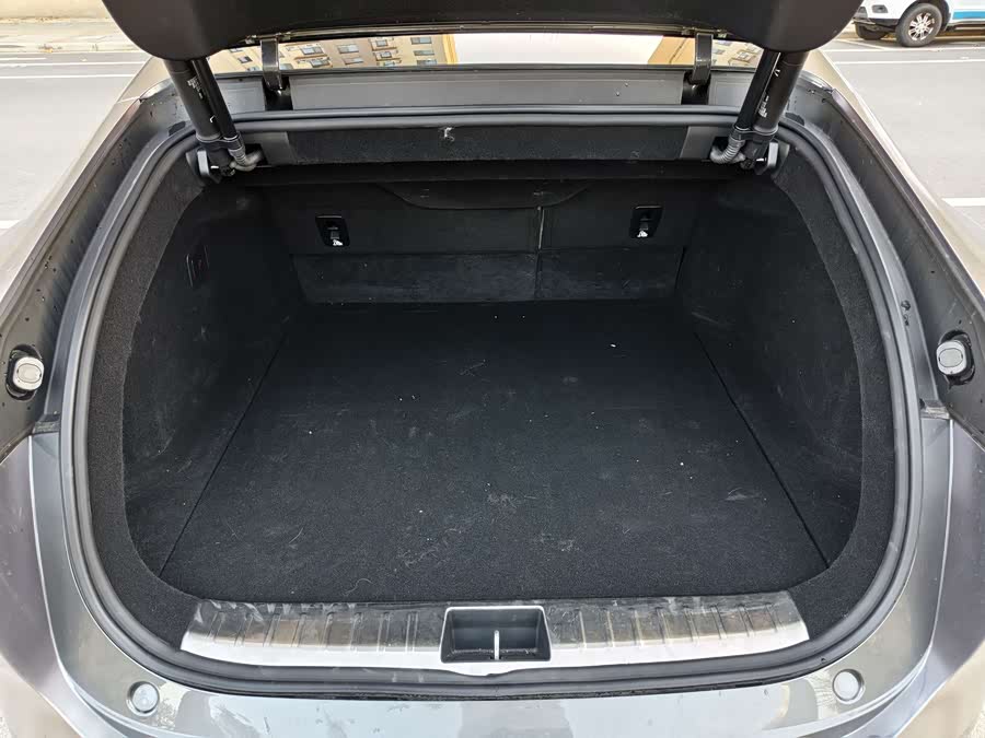 Avatr 12 2024 car image #16