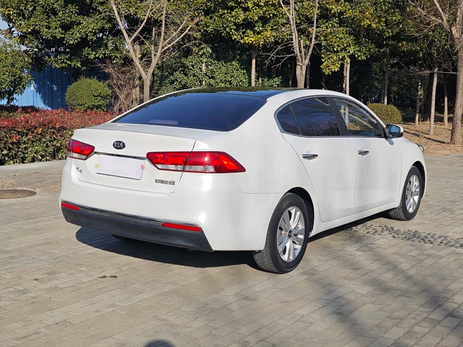 起亚 起亚K4 2015 汽车图片 #16