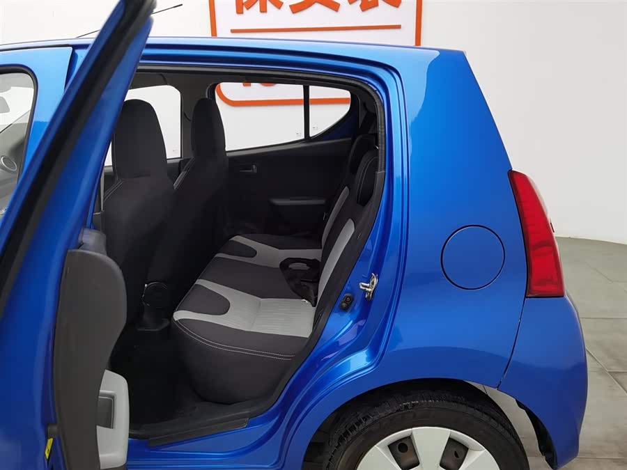 Suzuki Alto 2013 car image #16