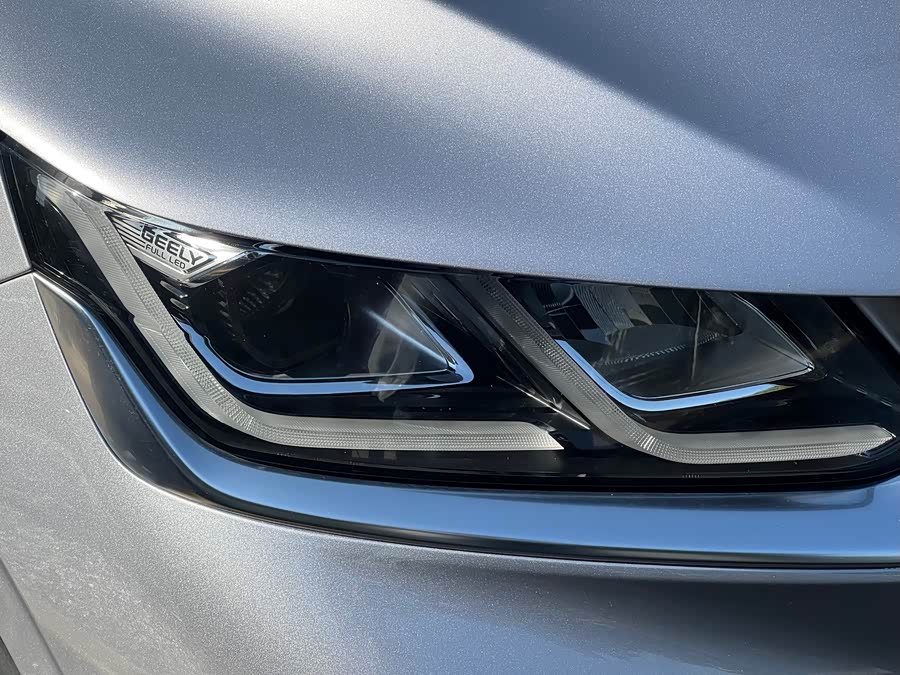 GEELY Coolray 2019 car image #16