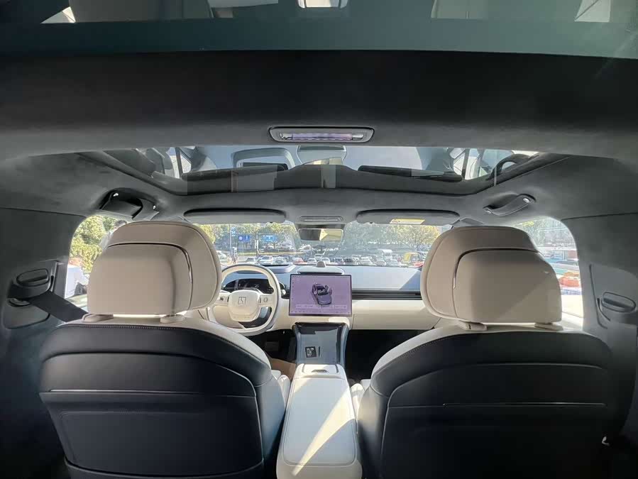 极氪 极氪007 2024 汽车图片 #16