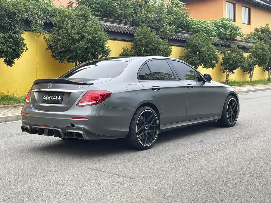 Mercedes-Benz E AMG 2018 immagine di auto #16