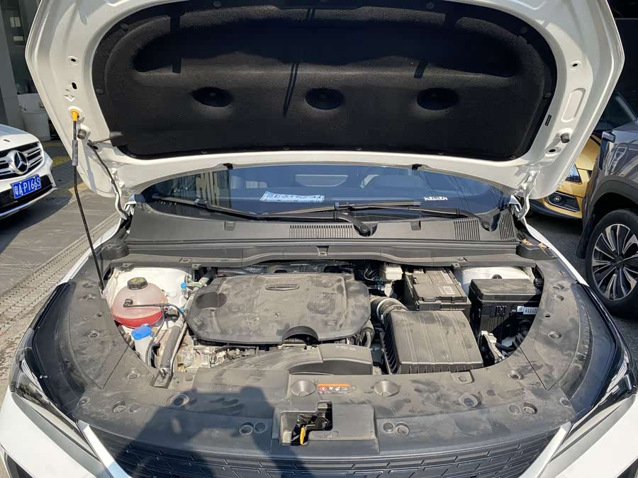GEELY Coolray 2024 car image #16
