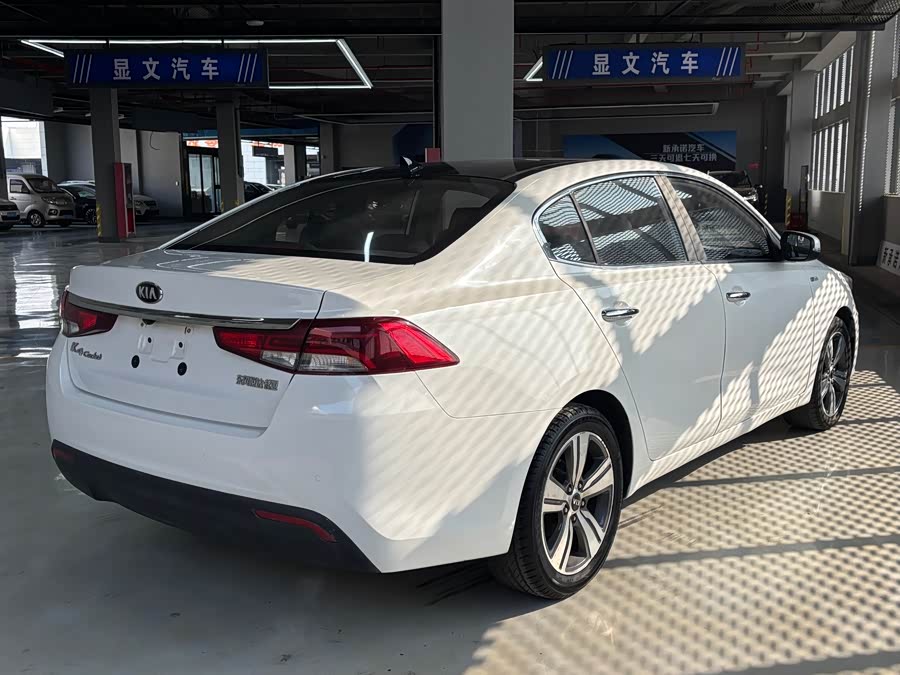 Kia K5 2019 immagine di auto #16