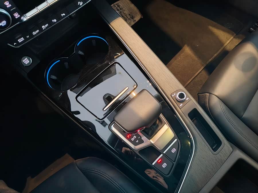 Audi A4 (Imported) #16 Audi A4 (Imported) car image #16