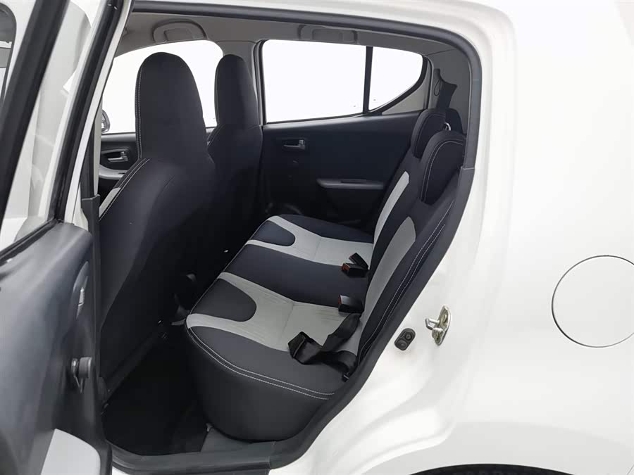 Suzuki Alto 2013 car image #16