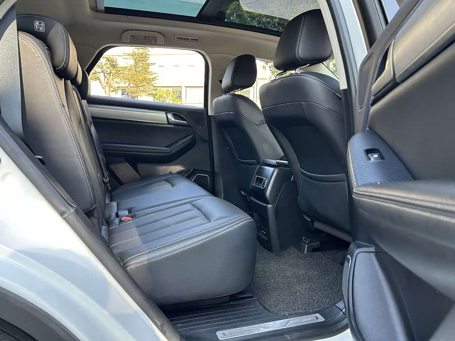 BYD Tang 2018 car image #16