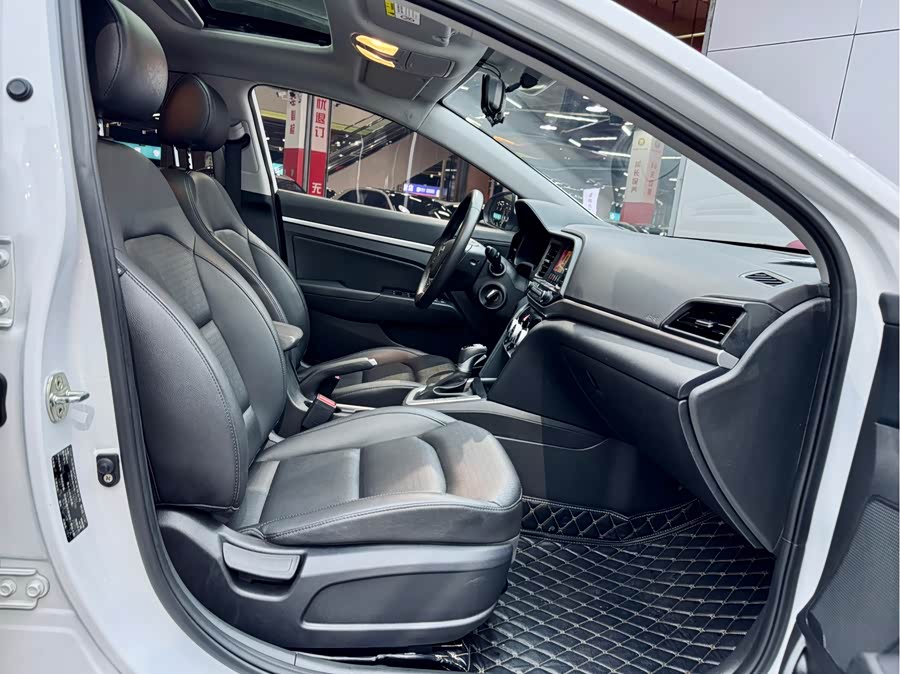 Hyundai Elantra AD 2020 car image #16