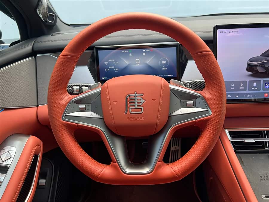 BYD Tang L 2025 immagine di auto #16