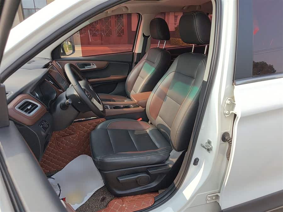 SWM X7 2018 imagen de coche #16