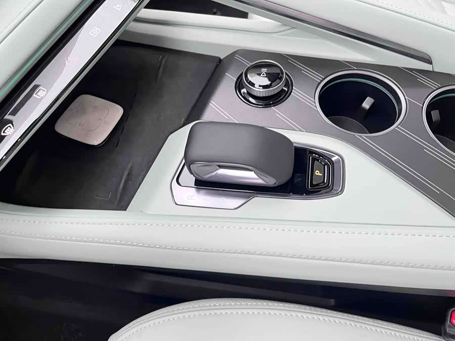 极氪 极氪001 2024 汽车图片 #16