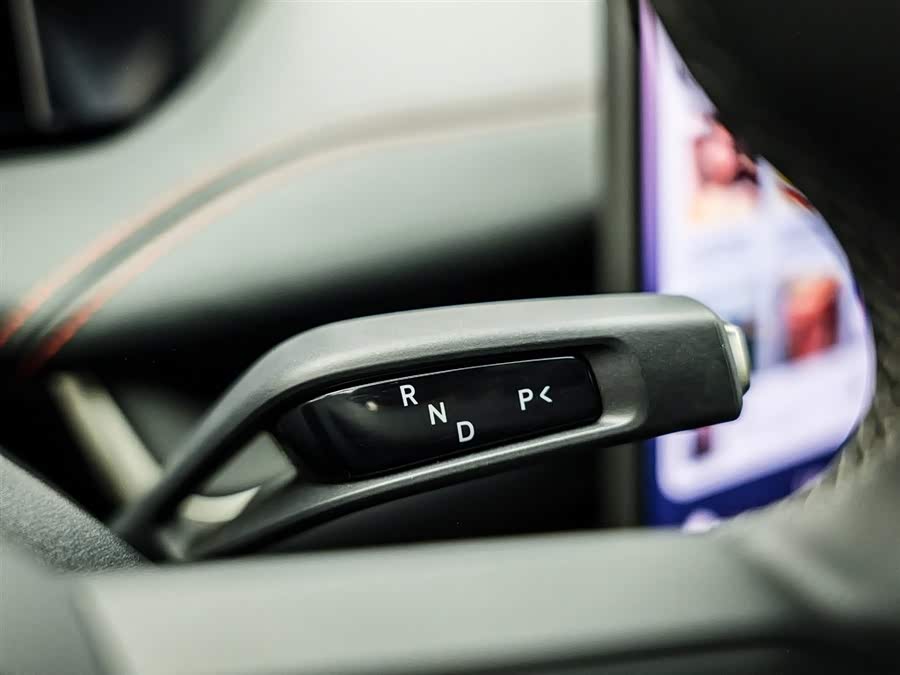 MI YU7 2025 immagine di auto #16