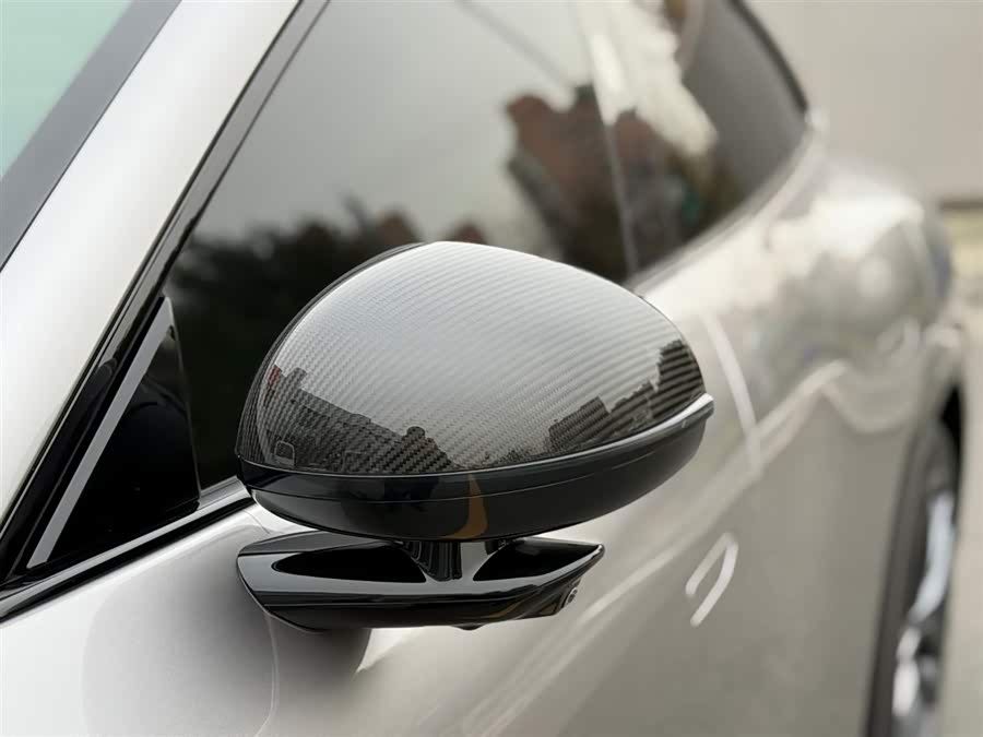 MI YU7 2025 immagine di auto #16