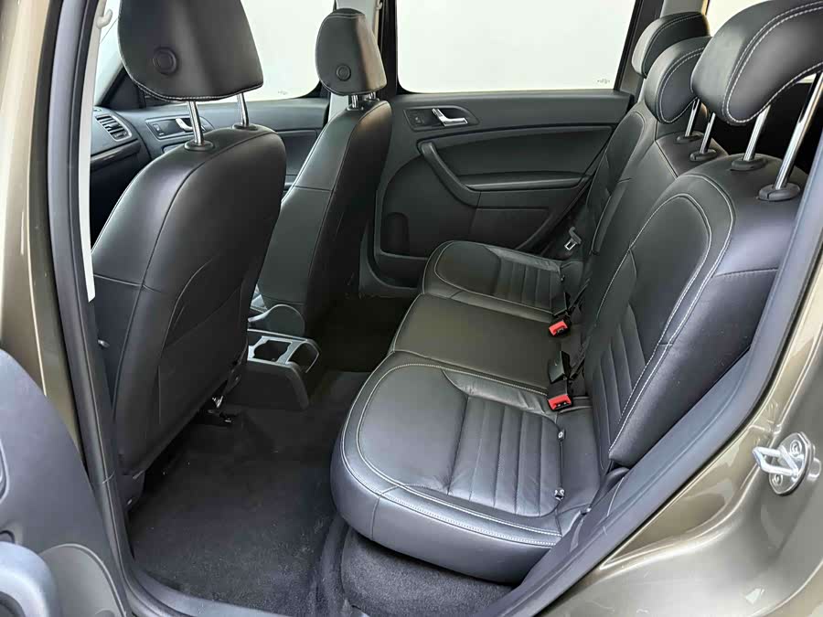 Skoda Yeti 2018 car image #16