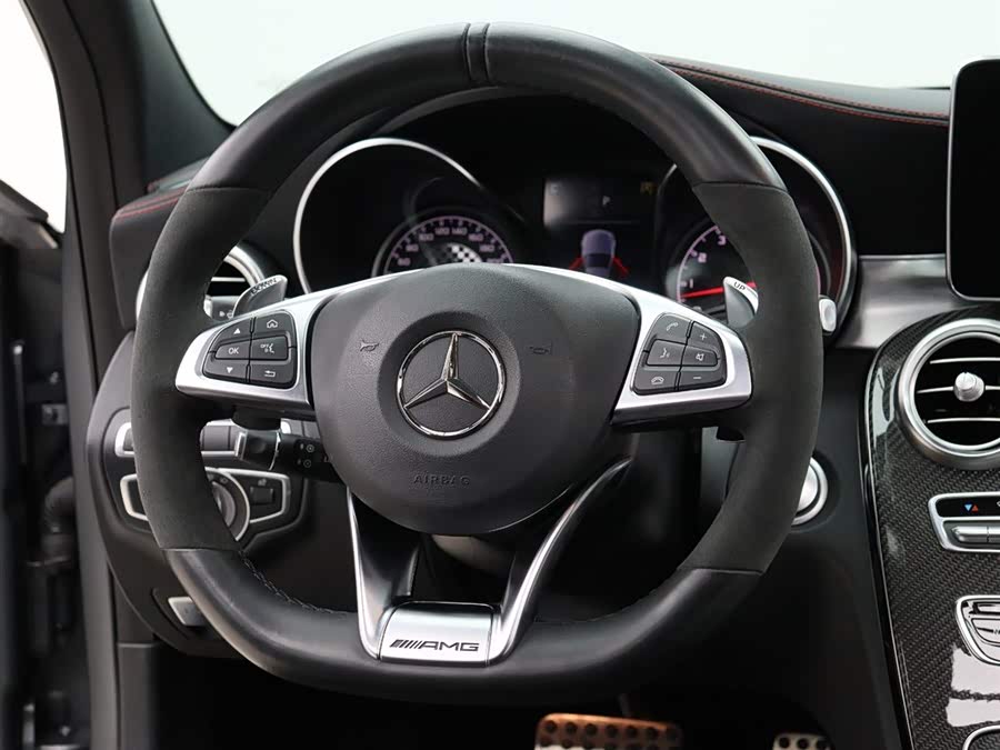 Mercedes-Benz C AMG 2018 immagine di auto #16