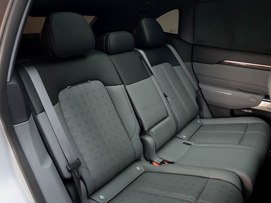 Zeekr 7X 2025 imagem de carro #16