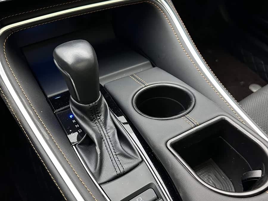 Toyota Avalon 2024 car image #16