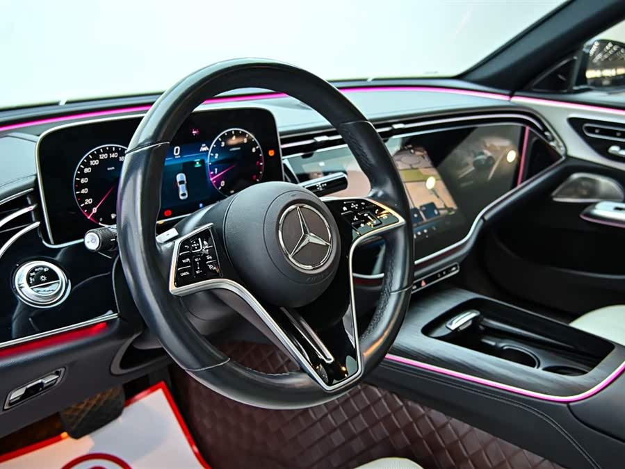 Mercedes-Benz E Class 2023 car image #16