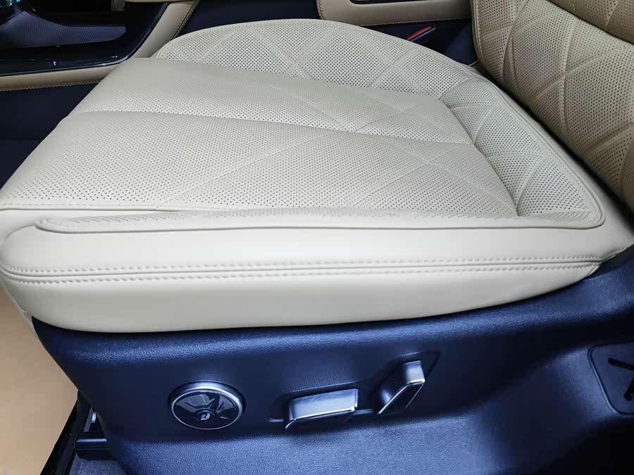 FangChengBao Leopard 5 2025 car image #16