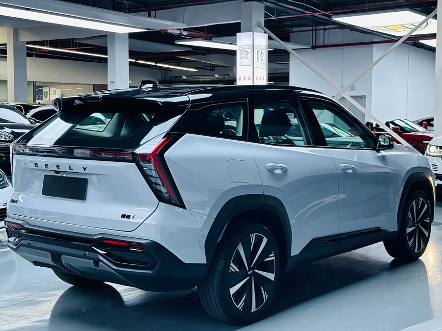 GEELY Boyue L 2024 car image #16