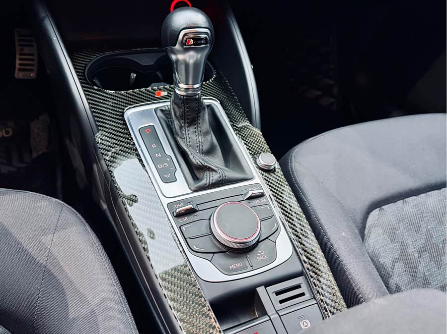 Audi A3 2016 car image #16