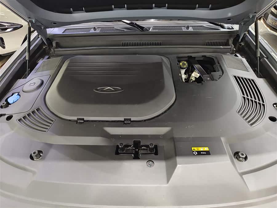 Jetour Traveller 2023 car image #16