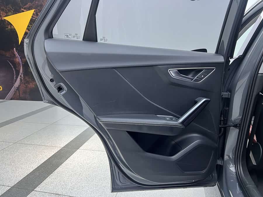 Audi Q2L 2021 car image #16