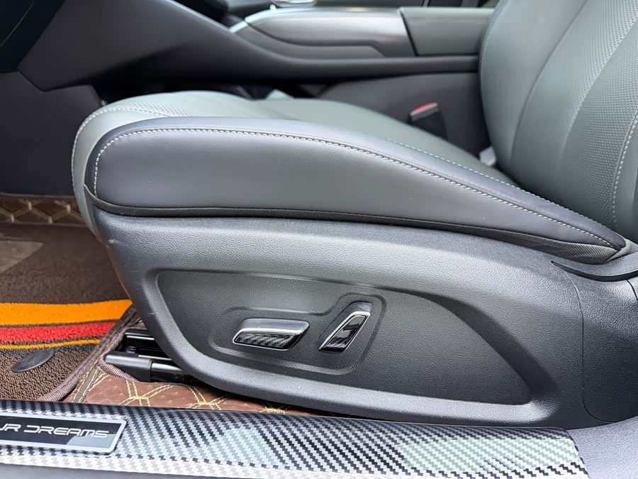 BYD Qin L 2025 car image #16