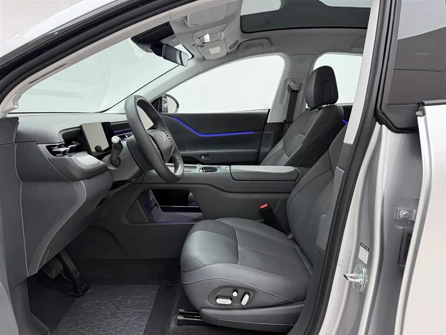 Xpeng G6 2025 #16 Xpeng G6 2025 car image #16