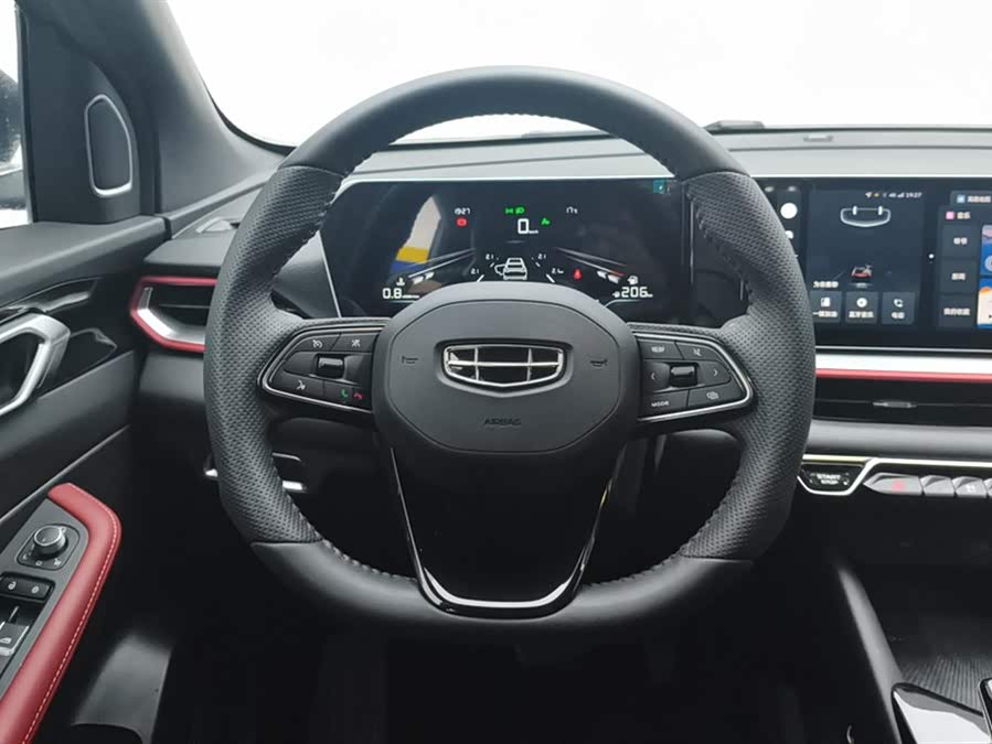 GEELY Coolray 2023 car image #16