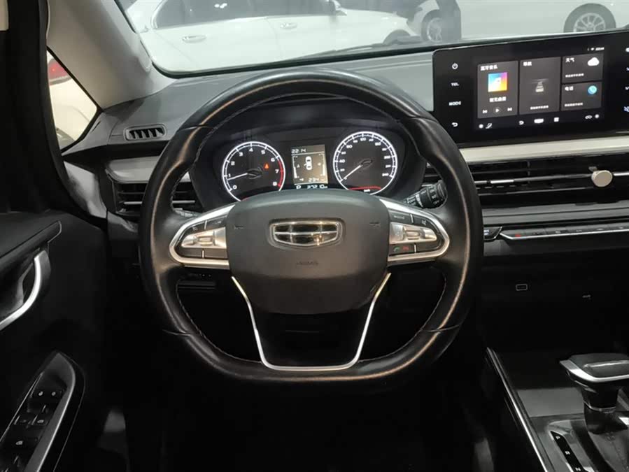 GEELY Vision X3 2021 car image #16