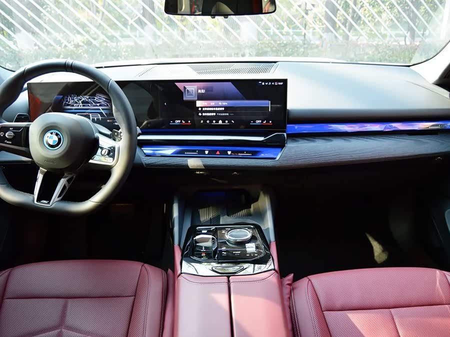 BMW i5 2025 car image #16