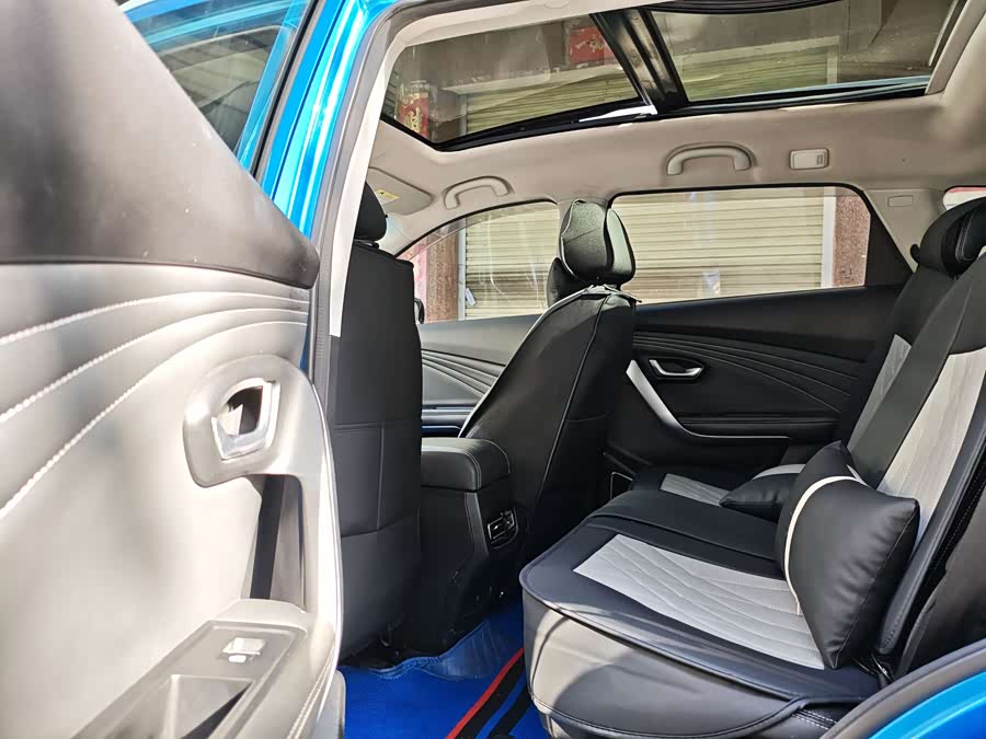 Jetour X70 2019 car image #16