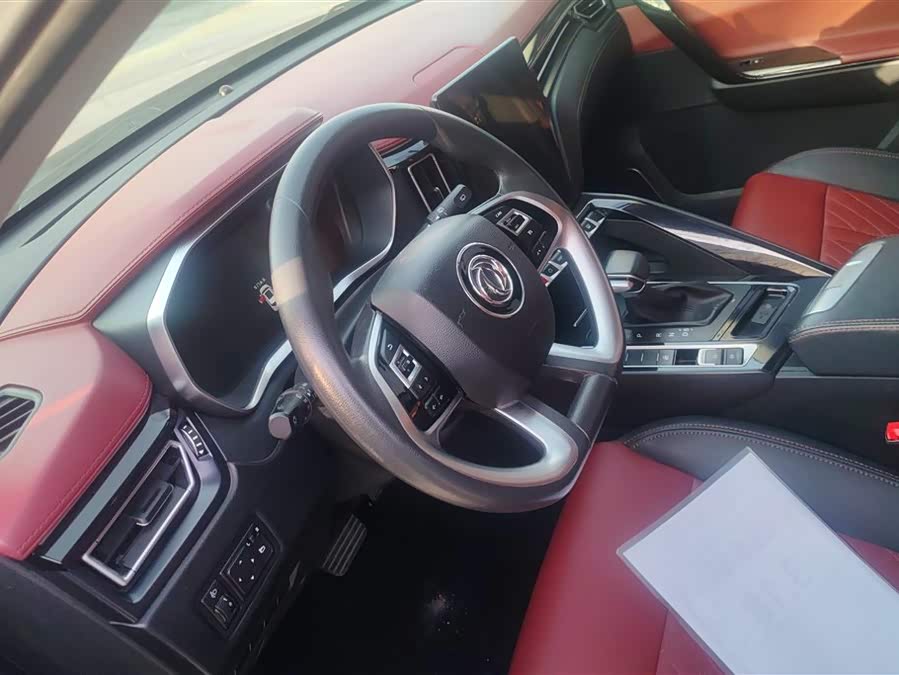 Forthing T5 2019 imagem de carro #16