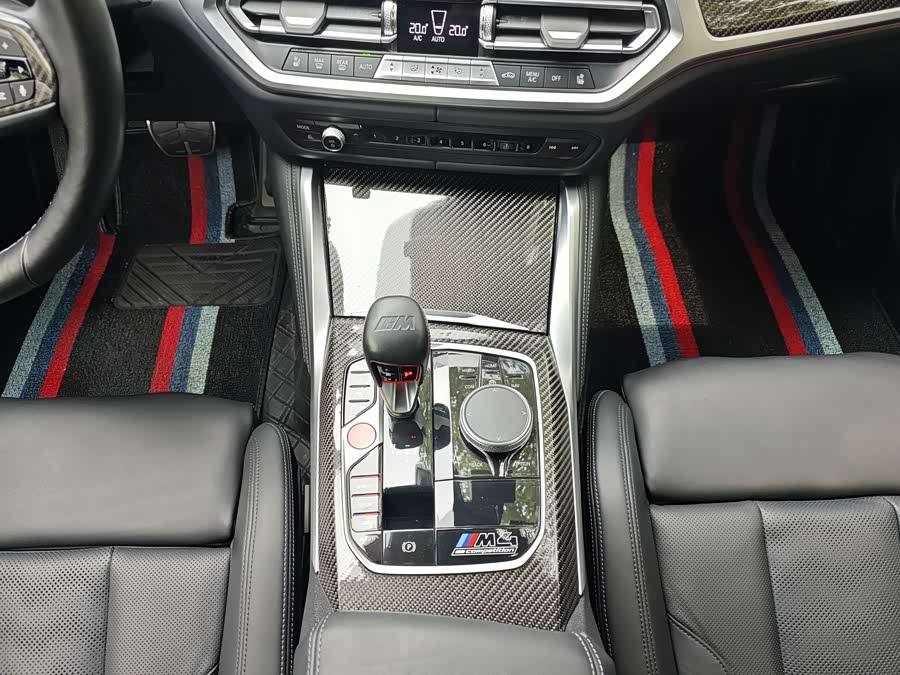 BMW M4 2022 car image #16