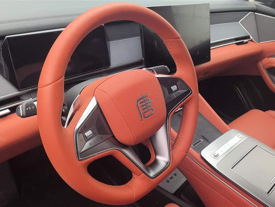 BYD Tang L 2025 #16 BYD Tang L 2025 car image #16