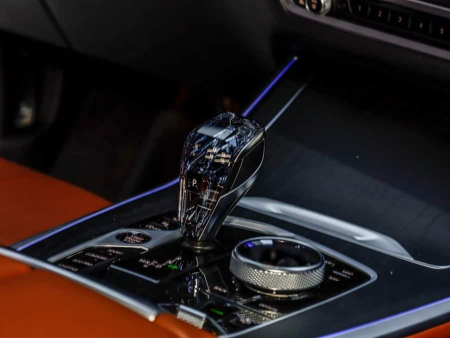 BMW X7 2022 immagine di auto #16