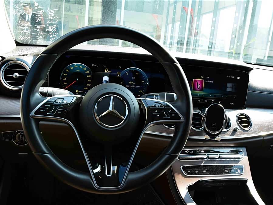 Mercedes-Benz E Class 2023 #16 Mercedes-Benz E Class 2023 car image #16
