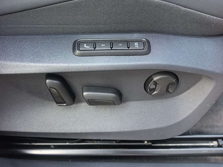 Volkswagen ID.6 Crozz 2021 #16 Volkswagen ID.6 Crozz 2021 immagine di auto #16