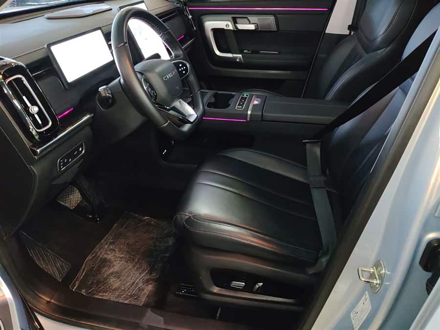 Chery Exploration 06 C-DM 2024 immagine di auto #16