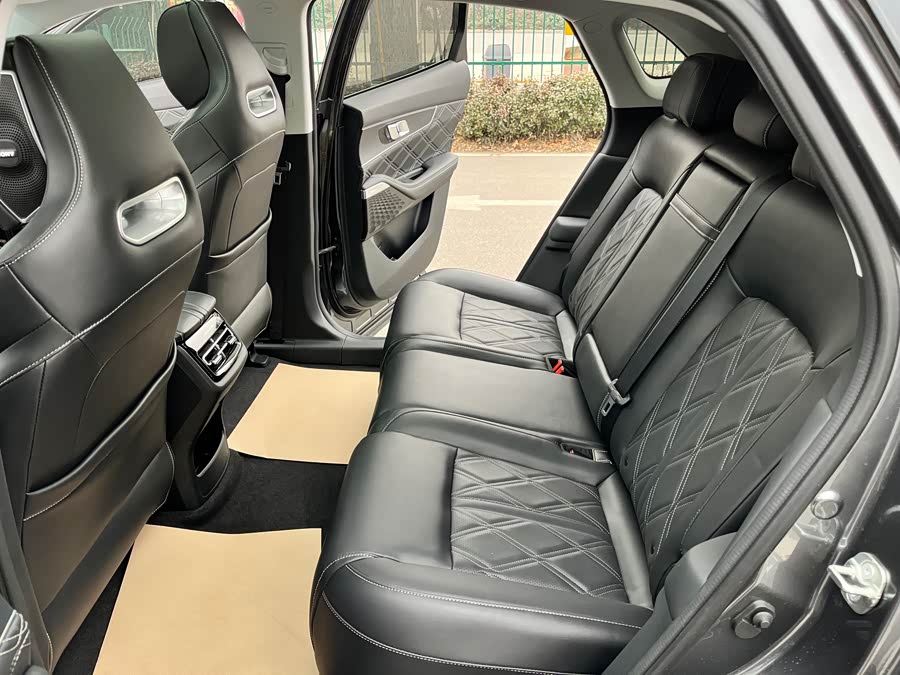 Changan UNI-K iDD 2025 car image #16