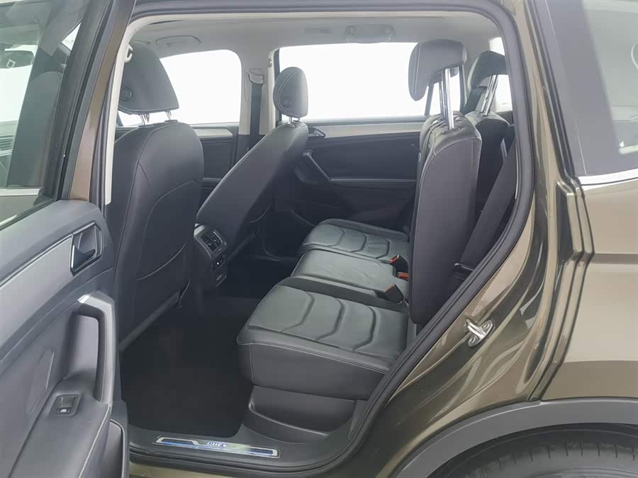 Volkswagen Tiguan L New Energy 2020 image de voiture #16