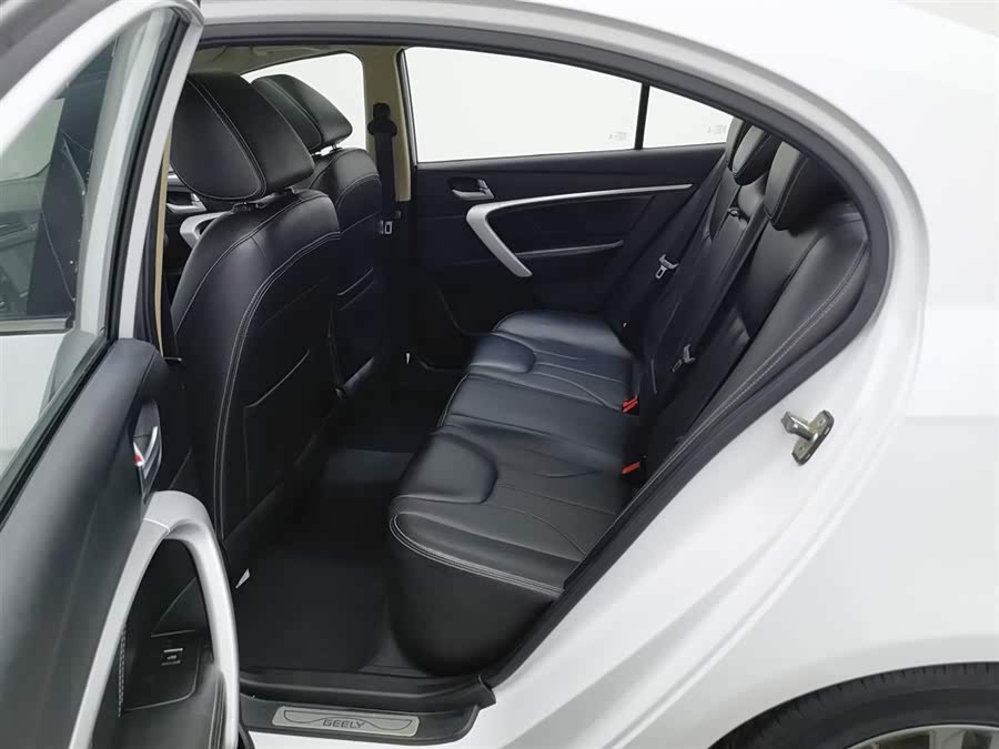 GEELY Emgrand 2017 car image #16