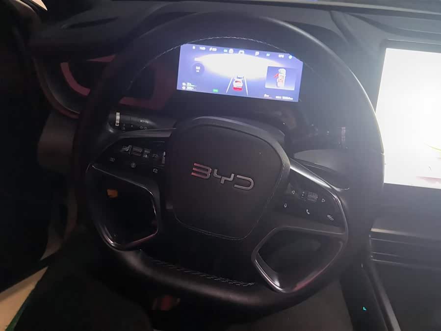 BYD Seal 07 DM-i 2024 car image #16